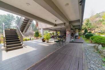 Pocheon Lohas Pension