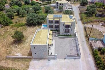 Syvota Apartments