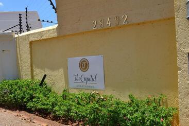 تختخواب و صبحانه The Capital Guest House