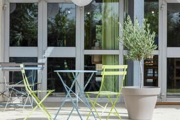 Garden & City Aix En Provence  Puyricard