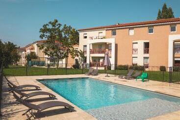 Garden & City Aix En Provence  Puyricard