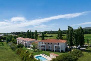 Garden & City Aix En Provence  Puyricard