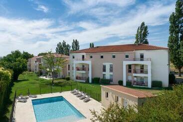 Garden & City Aix En Provence  Puyricard