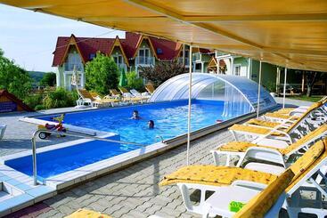 هتل Andrea Wellness Garden