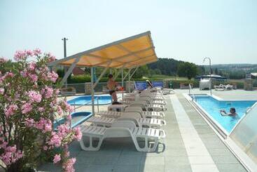 هتل Andrea Wellness Garden