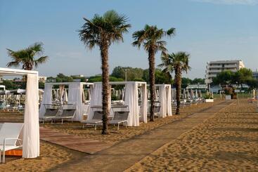 Aparthotel Holiday