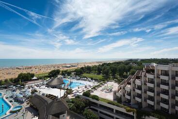 Aparthotel Holiday