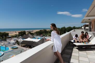 Aparthotel Holiday