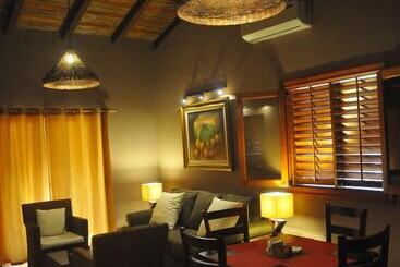 هتل Finca San Juan De La Isla