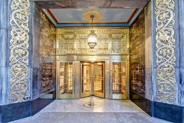 هتل Hampton Inn & Suites Cincinnatidowntown