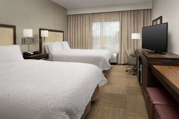 هتل Hampton Inn & Suites Phoenix Tempe