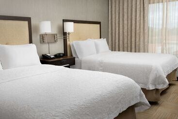هتل Hampton Inn & Suites Phoenix Tempe