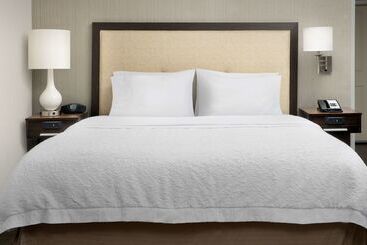 هتل Hampton Inn & Suites Phoenix Tempe