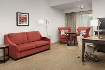 هتل Hampton Inn & Suites Phoenix Tempe