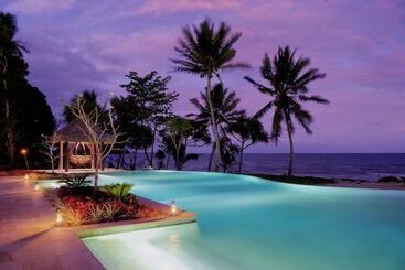 هتل Nanuku Resort Fiji