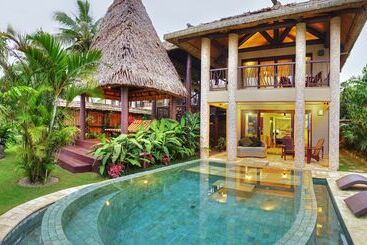 هتل Nanuku Resort Fiji