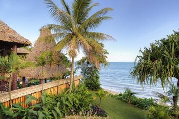 هتل Nanuku Resort Fiji