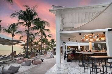 هتل Papagayo Beach