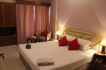 Hotel Sea Crown