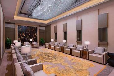 هتل Sheraton Grand Xishuangbanna