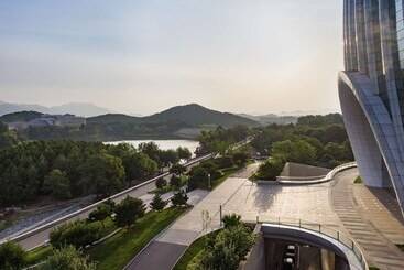 هتل Sunrise Kempinski