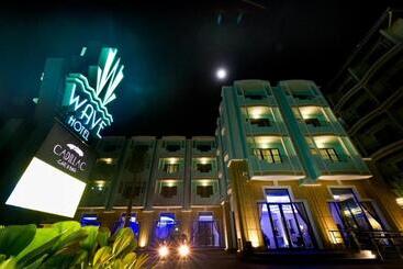 Wave Hotel Pattaya