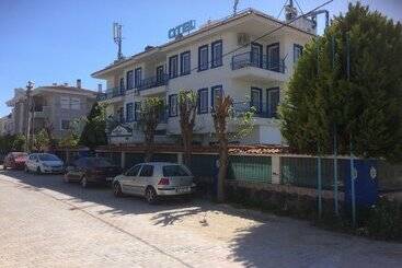 هاستل Marigold Otel