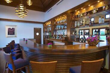 استراحتگاه Las Verandas Hotel & Villas