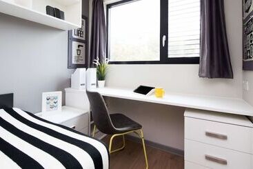 هاستل Ensuite Rooms Students Only Portsmouth