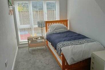 Beautiful 1 Bed Riversi Cottage Located In Malpas
