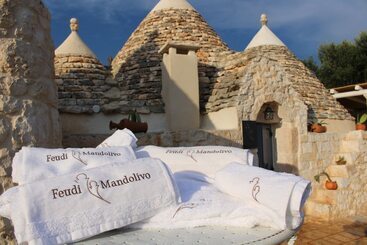 تختخواب و صبحانه Feudi Mandolivo