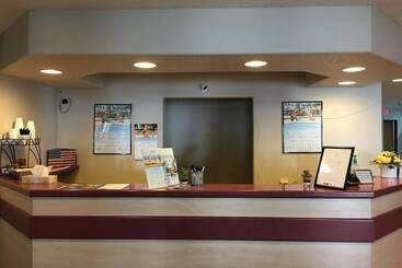 هتل Chadron Inn & Suites