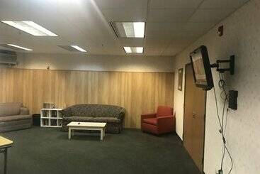 هتل Chadron Inn & Suites