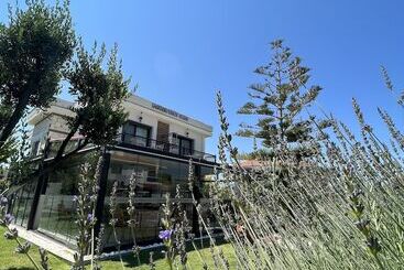 هتل Dalyan Risus Suite
