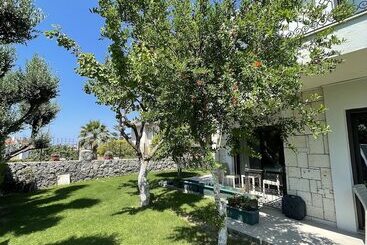 هتل Dalyan Risus Suite