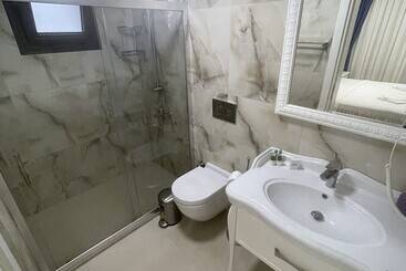 هتل Dalyan Risus Suite