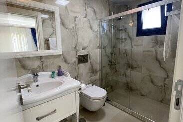 هتل Dalyan Risus Suite