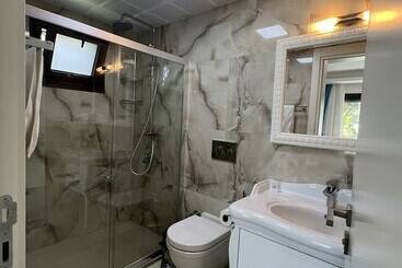 هتل Dalyan Risus Suite