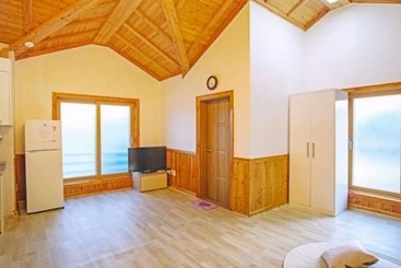 هتل Hwayang Gyegok Domyeongsan Pension