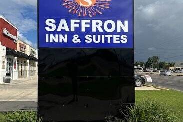 هتل Saffron Inn & Suites