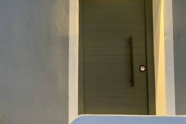 هتل Saint Sin Suites  Adults Only