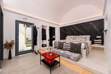 هتل Saint Sin Suites  Adults Only