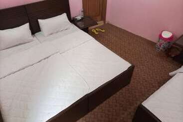 هتل Stay Inn