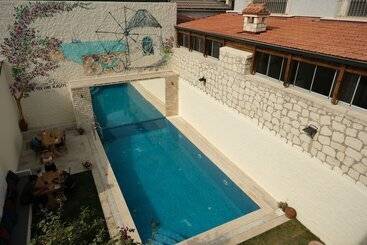 هتل Tek Han Luxury