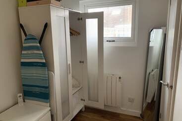 Lodge , Air Con , Free Parking , Mini Bar