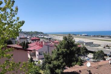 Mi̇la Sui̇te