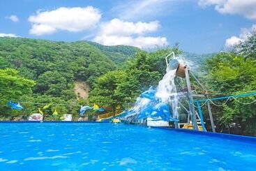 ペンション Chuncheon Jayooinui Spacaravan
