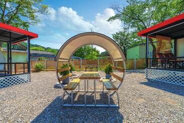 پانسیون Saeyeon Glamping & Caravan Pocheon