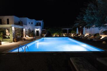 پانسیون She Mykonos  Luxury Apartments