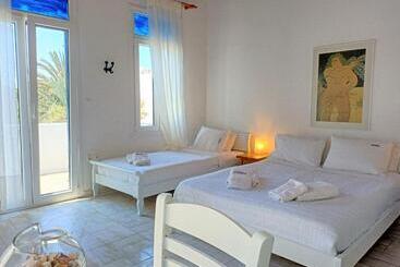 پانسیون She Mykonos  Luxury Apartments